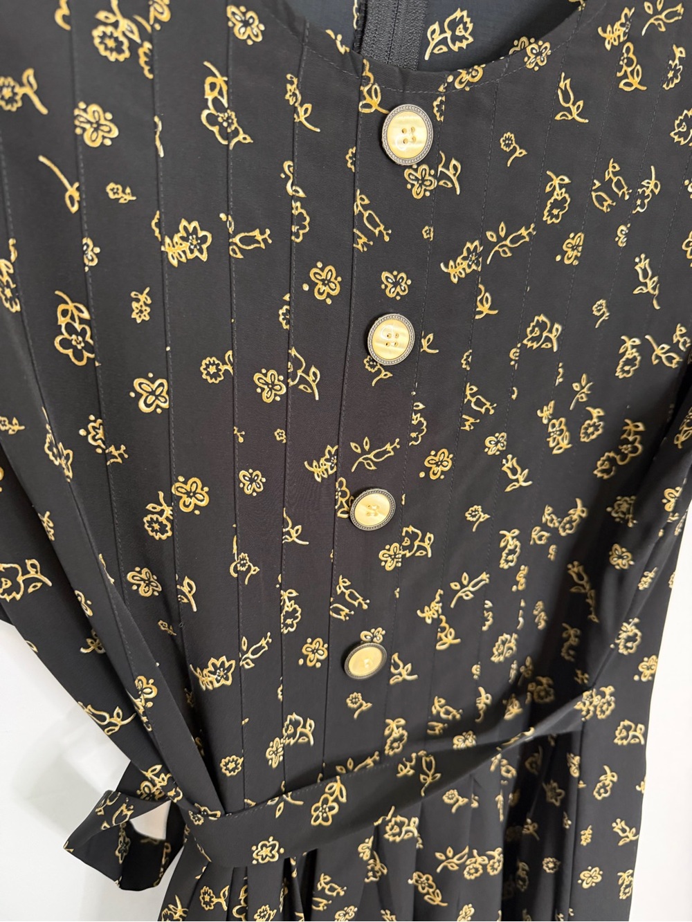 Kathie Lee Collection Black Midi Dress with Gold Floral Print and Waist Tie - Picture 5 of 6